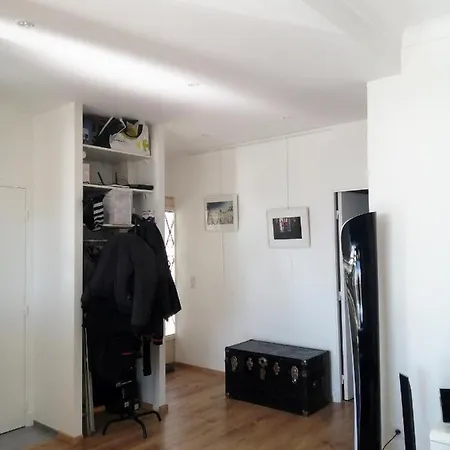 Clara *