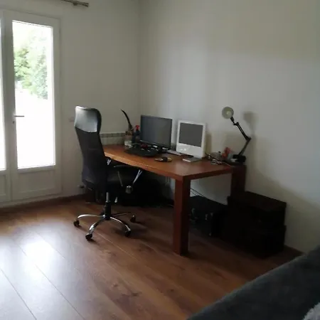 Clara Guest house *